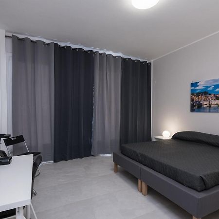 Travelershome Ciampino Airport Guesthouse 600M To Airport Extérieur photo