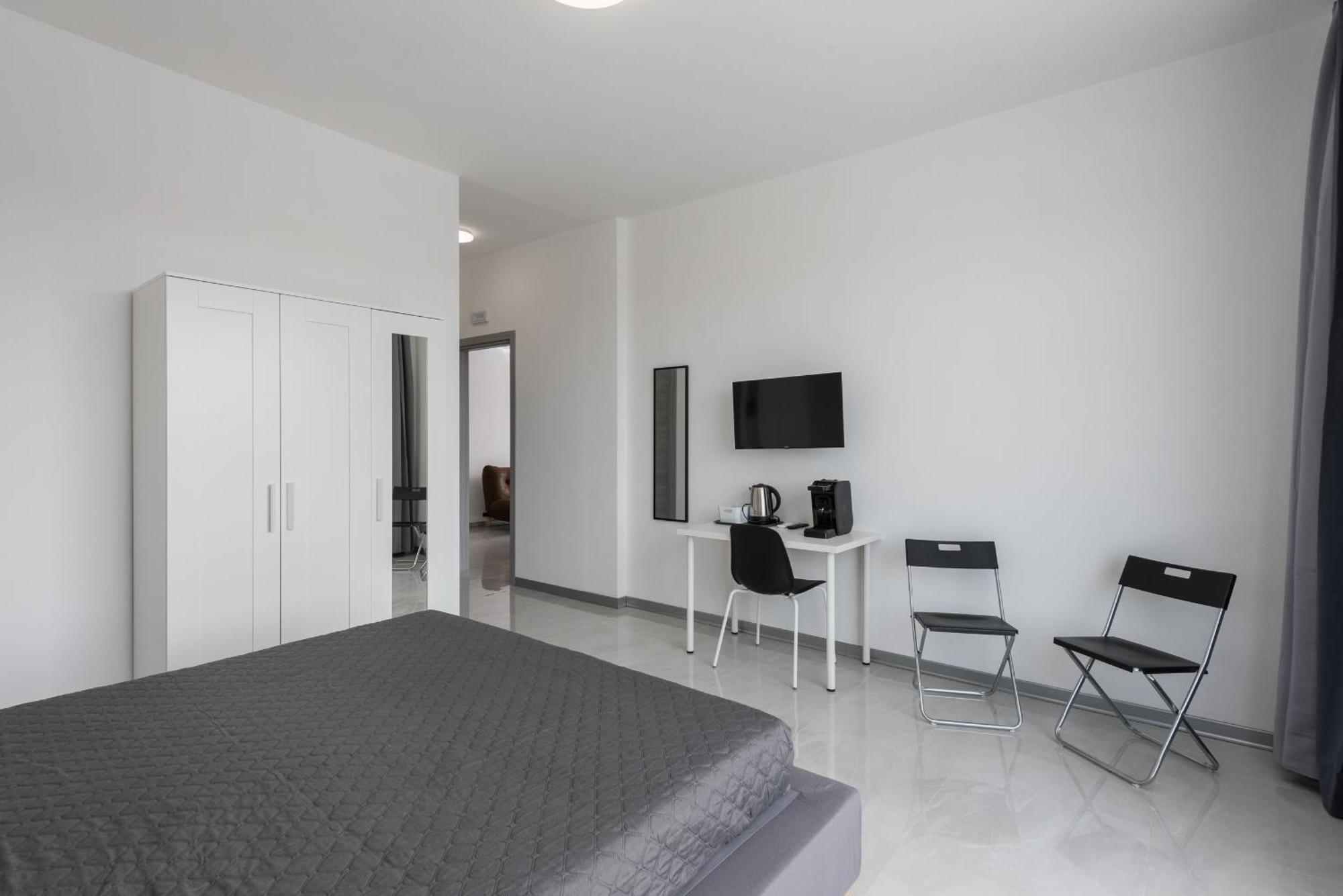 Travelershome Ciampino Airport Guesthouse 600M To Airport Extérieur photo