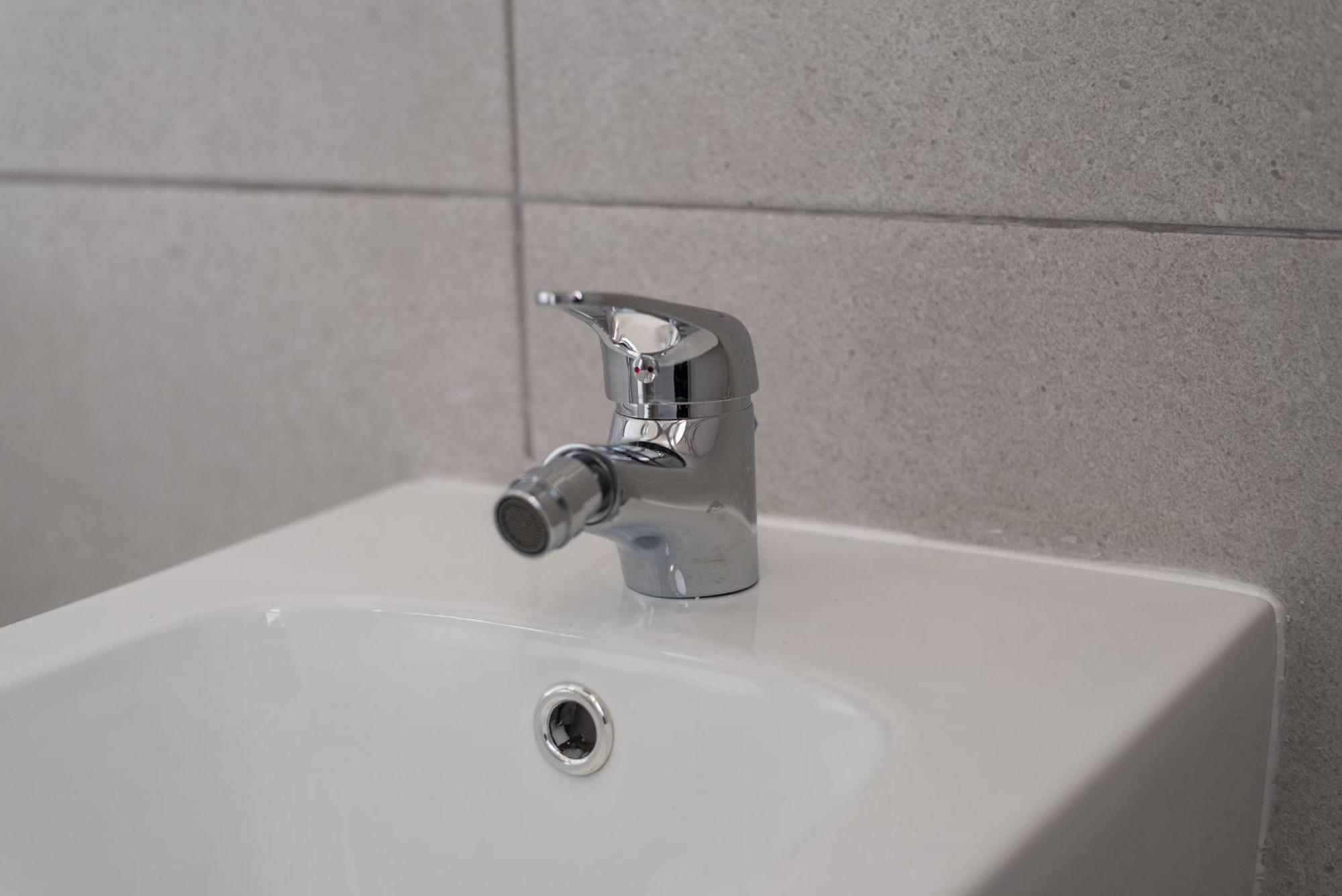 Travelershome Ciampino Airport Guesthouse 600M To Airport Extérieur photo