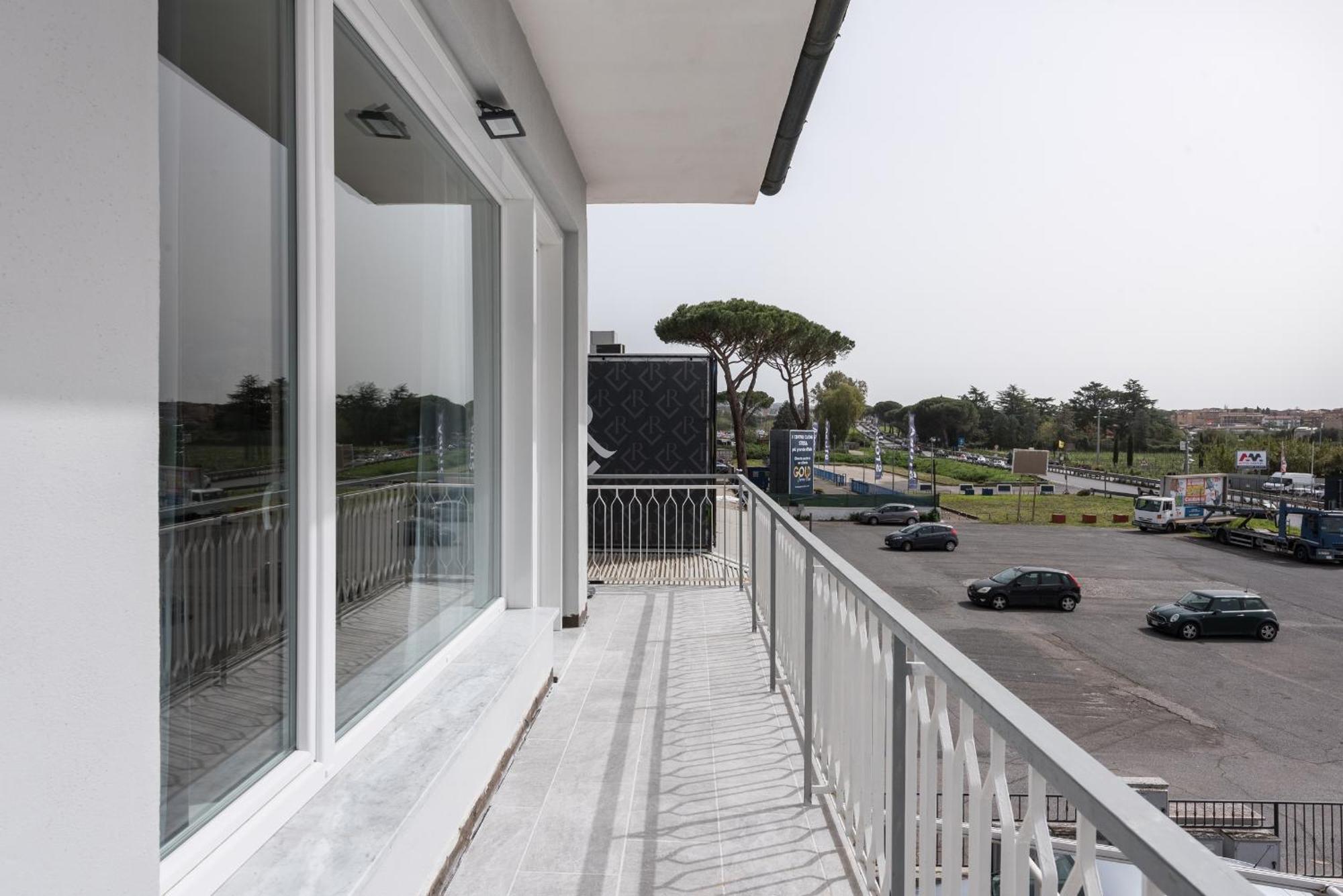 Travelershome Ciampino Airport Guesthouse 600M To Airport Extérieur photo